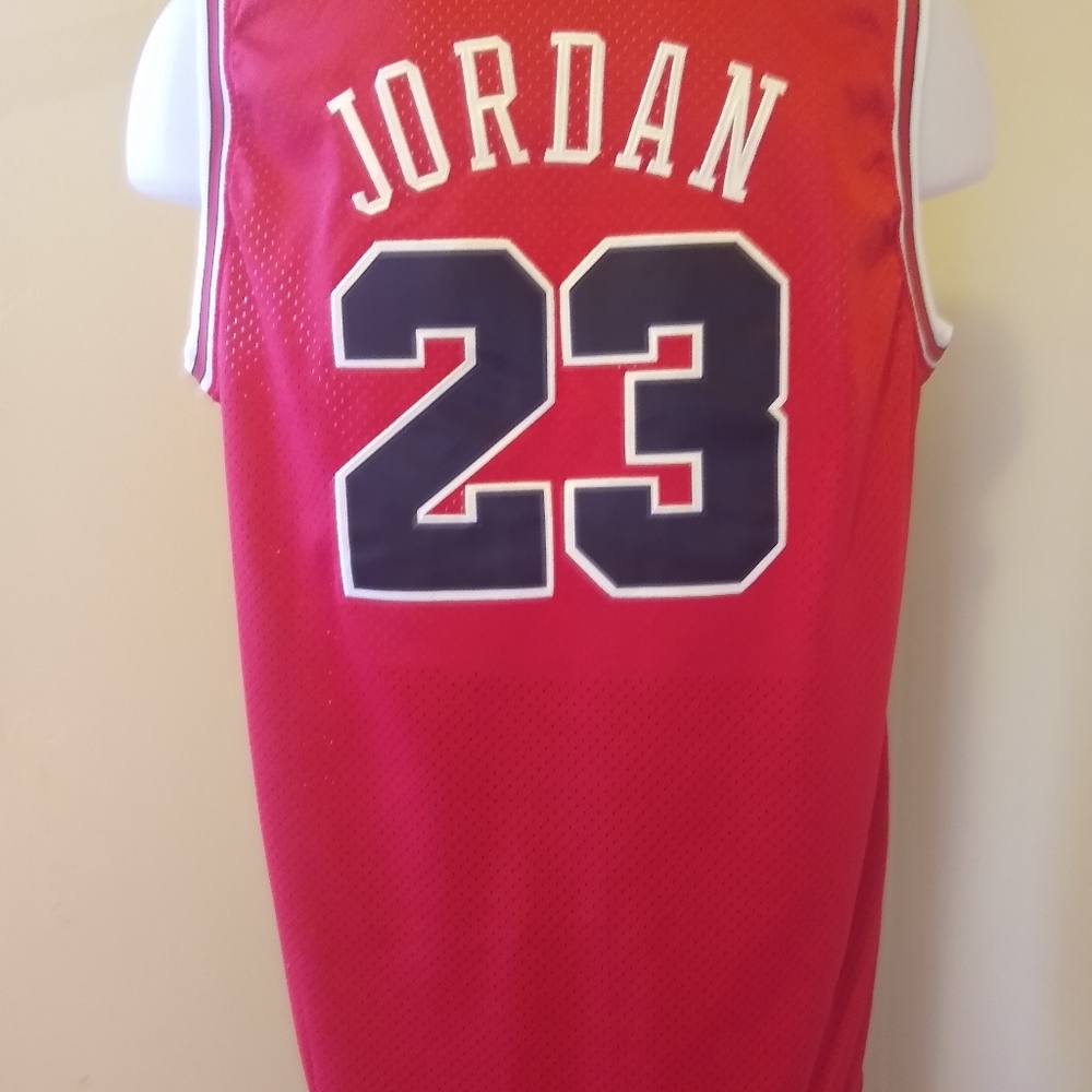 Michael Jordan Chicago Bulls Jersey Men's XL nwt - Picture 6 of 8